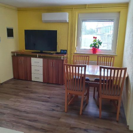 Apartma Joy Lejlighed Izola Eksteriør billede